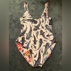 Reversible one piece bathing suit